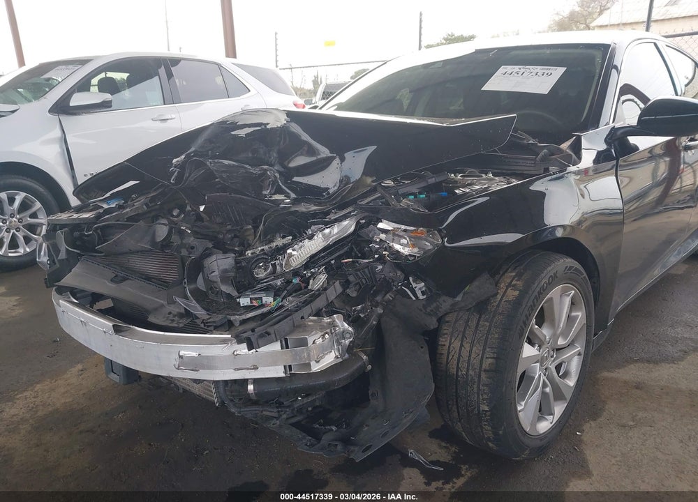 2018 HONDA ACCORD LX VIN: 1HGCV1F19JA239516