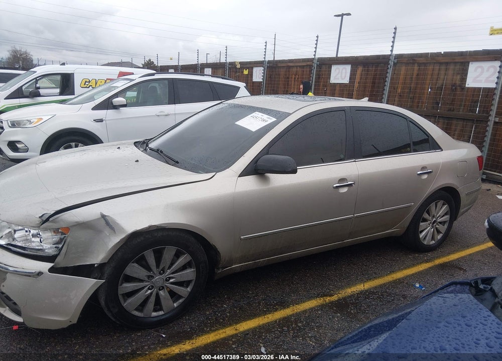 2010 HYUNDAI SONATA LIMITED V6 VIN: 5NPEU4AF3AH647307