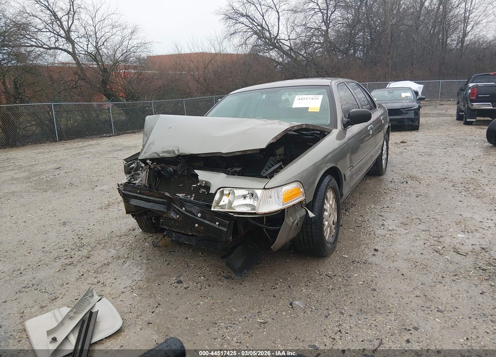 2003 FORD CROWN VICTORIA LX VIN: 2FAFP74W93X188588