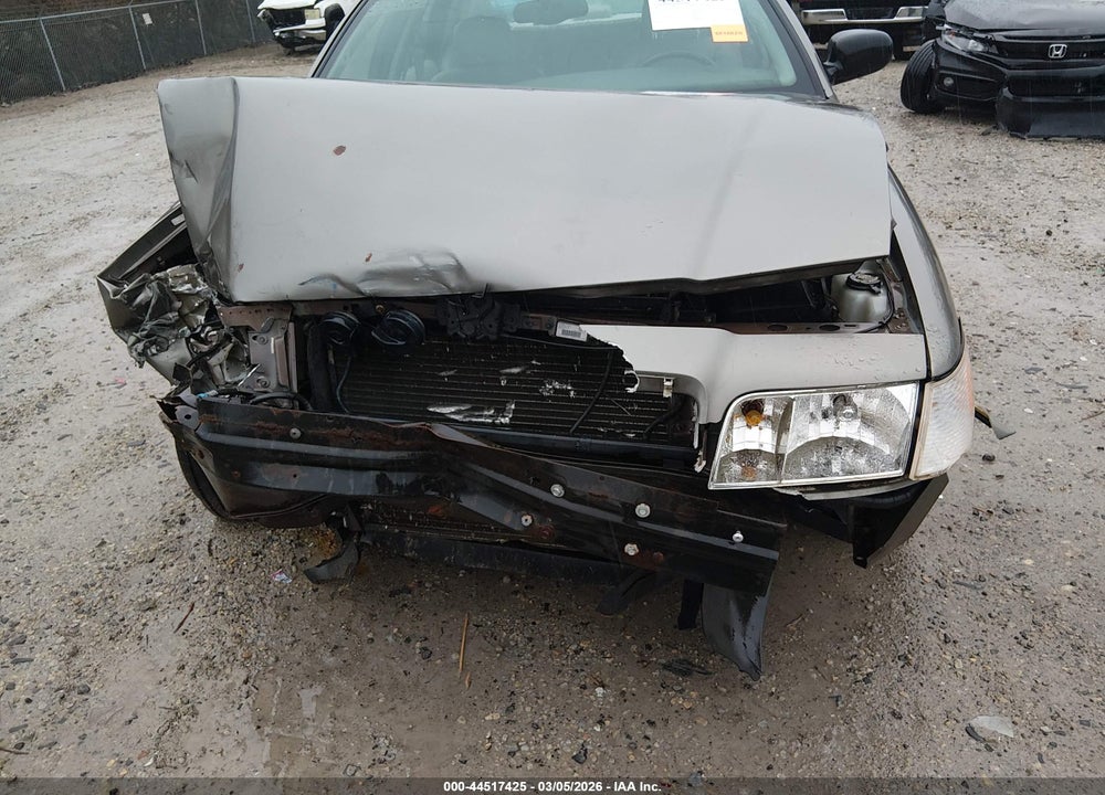 2003 FORD CROWN VICTORIA LX VIN: 2FAFP74W93X188588