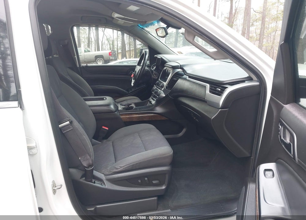 2015 CHEVROLET SUBURBAN 1500 LS VIN: 1GNSKHKC0FR131773