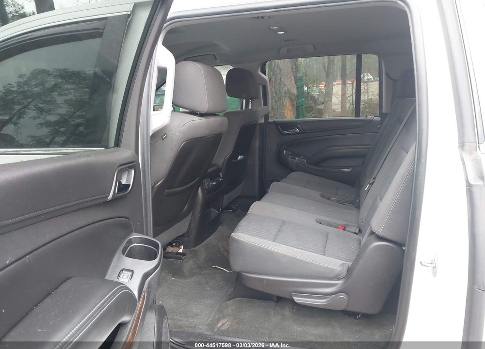 2015 CHEVROLET SUBURBAN 1500 LS VIN: 1GNSKHKC0FR131773