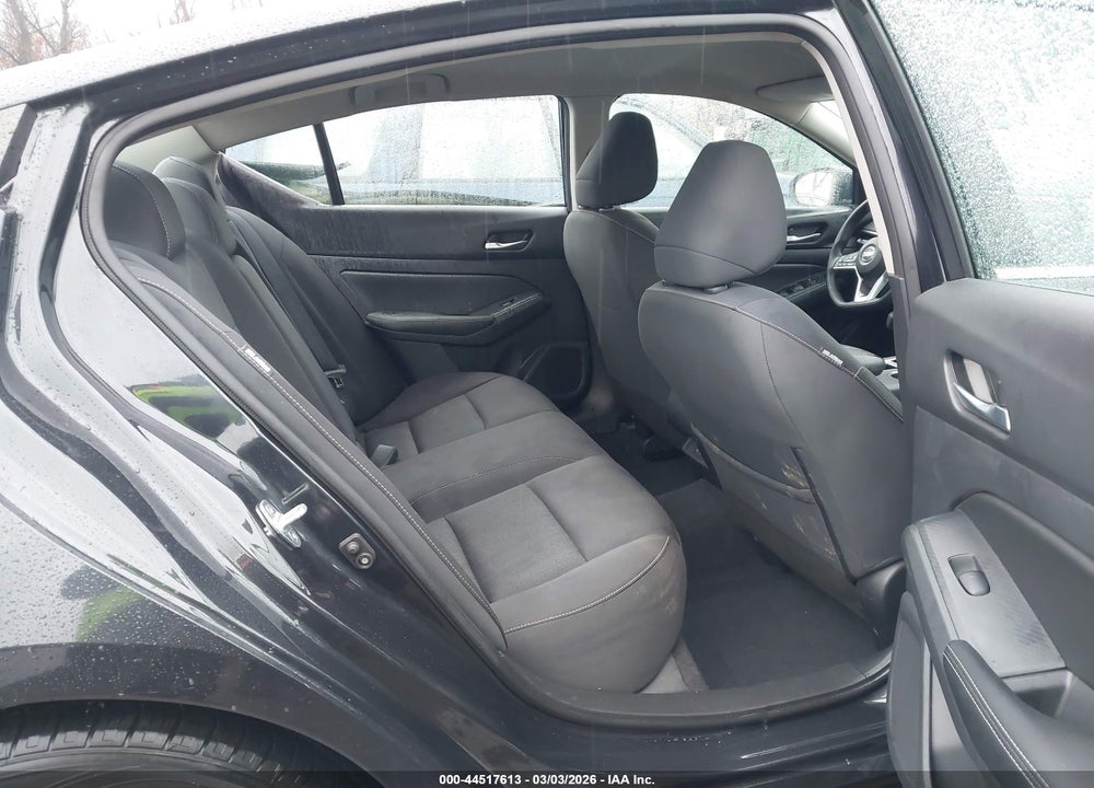 2022 NISSAN ALTIMA SV FWD VIN: 1N4BL4DV4NN393966