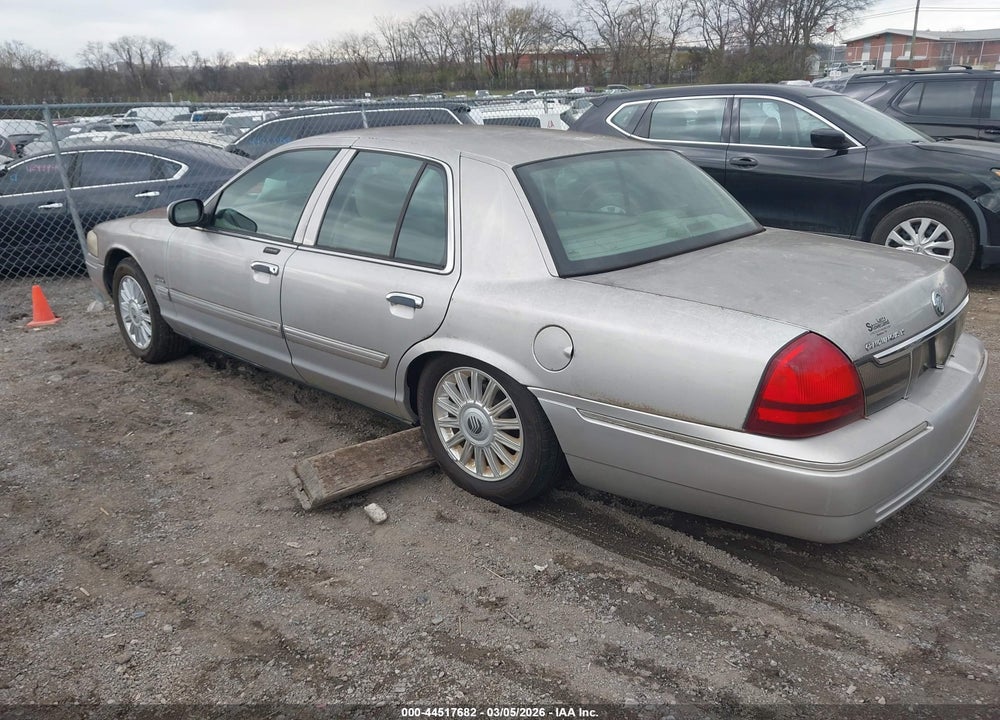 2009 MERCURY GRAND MARQUIS LS (FLEET ONLY) VIN: 2MEHM75V99X611405