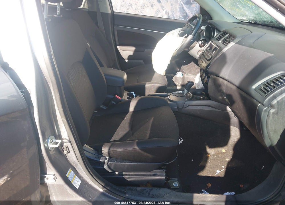 2015 MITSUBISHI OUTLANDER SPORT ES VIN: 4A4AR3AU4FE052832