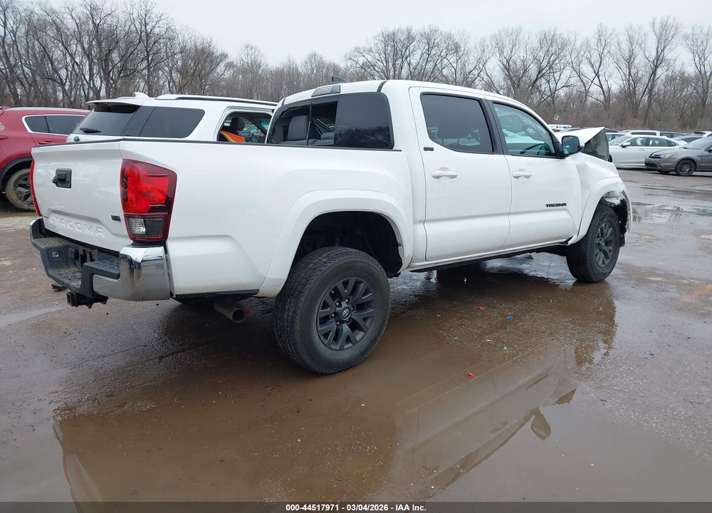 2021 TOYOTA TACOMA SR5 V6 VIN: 5TFAZ5CN5MX097367