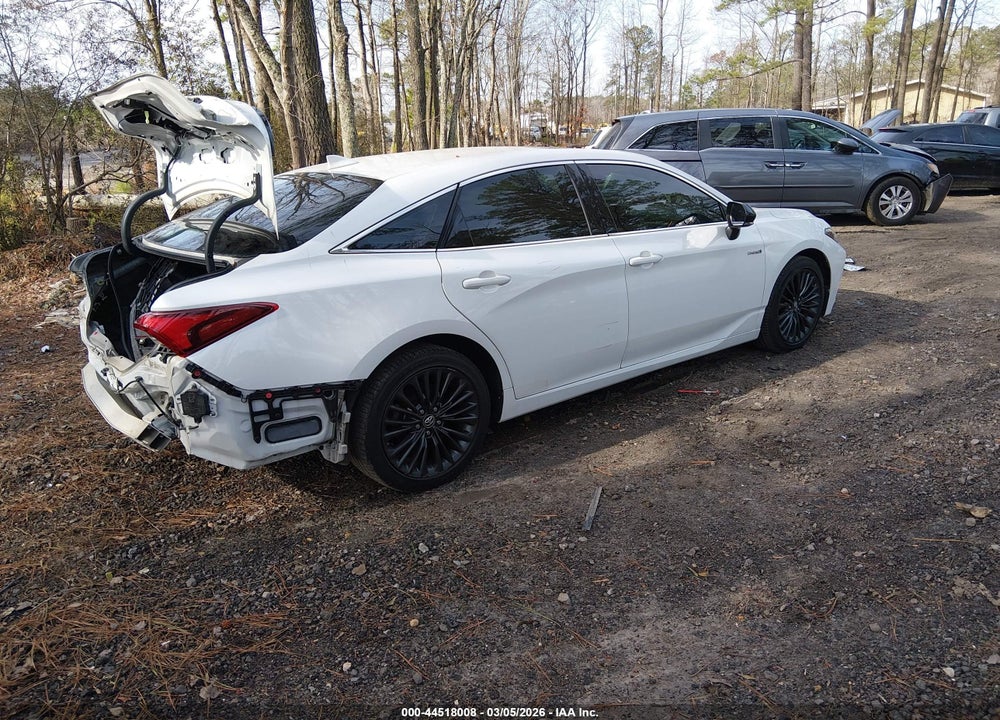 2019 TOYOTA AVALON HYBRID XSE VIN: 4T1B21FB8KU008937