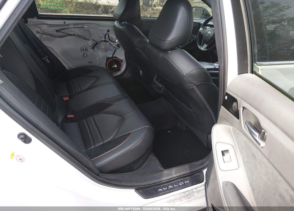 2019 TOYOTA AVALON HYBRID XSE VIN: 4T1B21FB8KU008937