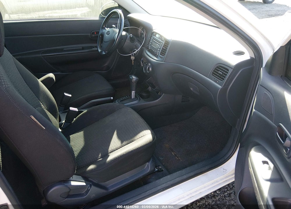 2008 HYUNDAI ACCENT SE VIN: KMHCN36C88U069486