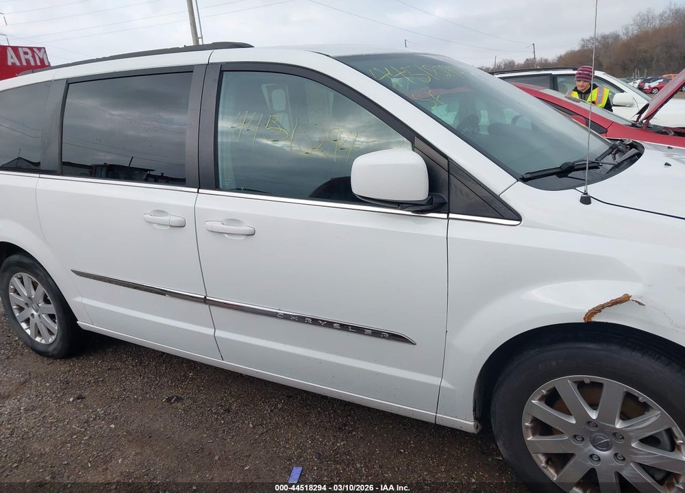 2015 CHRYSLER TOWN & COUNTRY TOURING VIN: 2C4RC1BG9FR610606