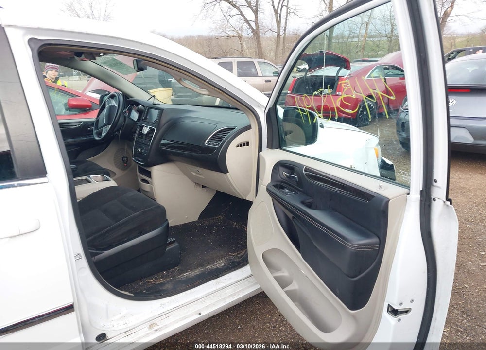 2015 CHRYSLER TOWN & COUNTRY TOURING VIN: 2C4RC1BG9FR610606