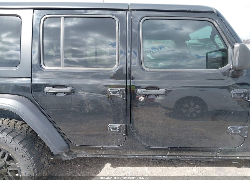 2020 JEEP WRANGLER UNLIMITED SPORT S 4X4 VIN: 1C4HJXDG3LW103334