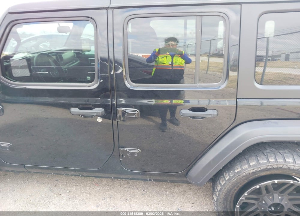 2020 JEEP WRANGLER UNLIMITED SPORT S 4X4 VIN: 1C4HJXDG3LW103334