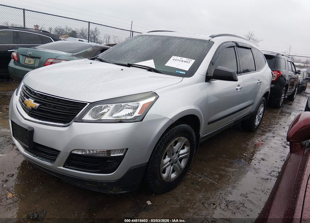 2016 CHEVROLET TRAVERSE LS VIN: 1GNKVFED4GJ218852