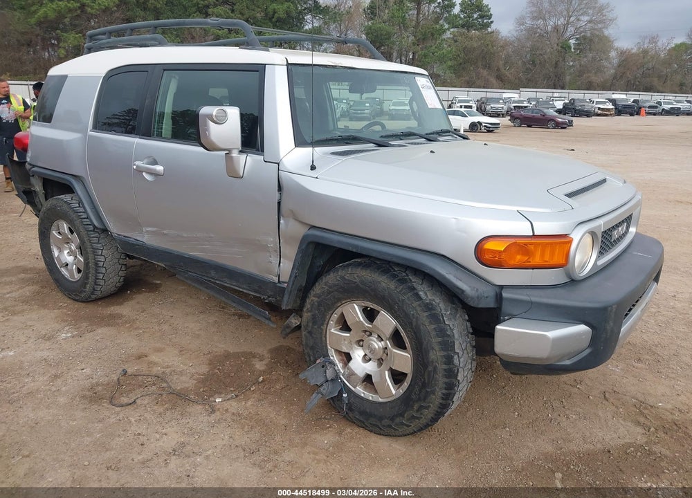 2007 TOYOTA FJ CRUISER VIN: JTEZU11F570017533