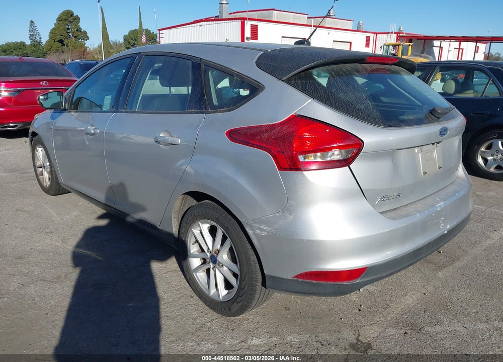 2017 FORD FOCUS SE VIN: 1FADP3K29HL232822