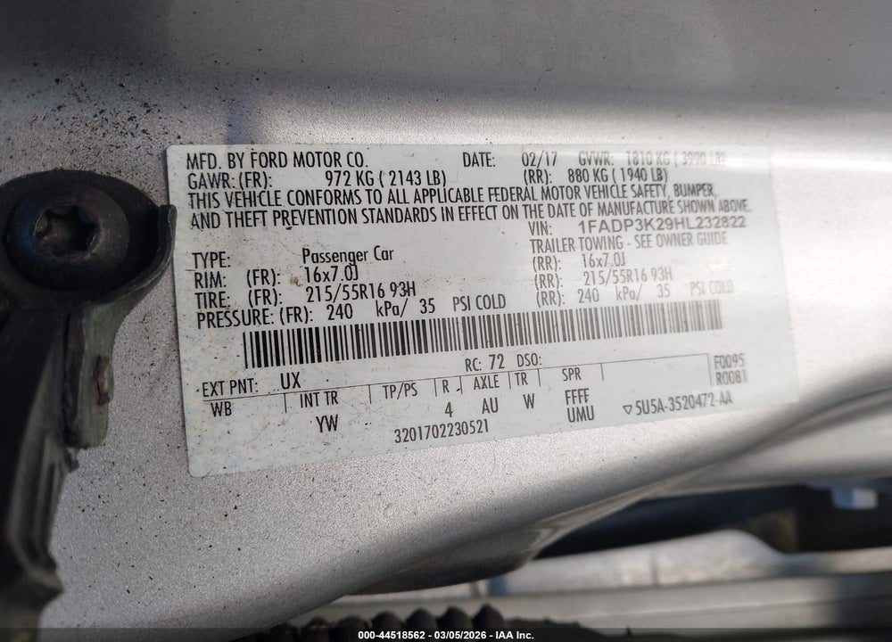 2017 FORD FOCUS SE VIN: 1FADP3K29HL232822