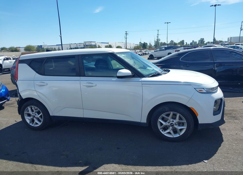 2020 KIA SOUL S VIN: KNDJ23AU3L7707803