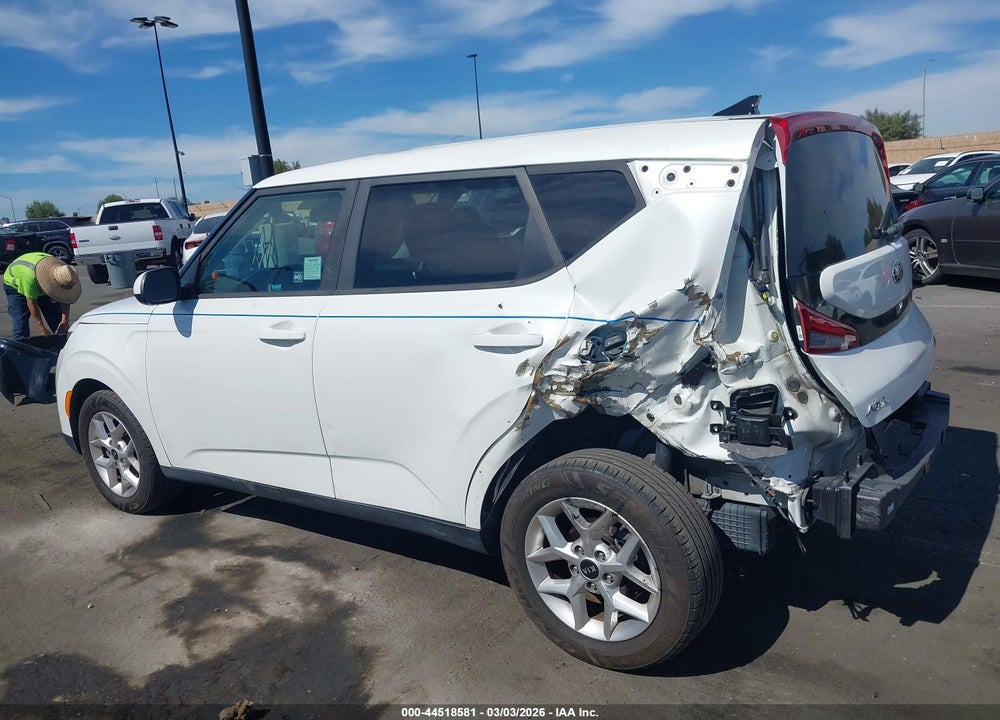 2020 KIA SOUL S VIN: KNDJ23AU3L7707803