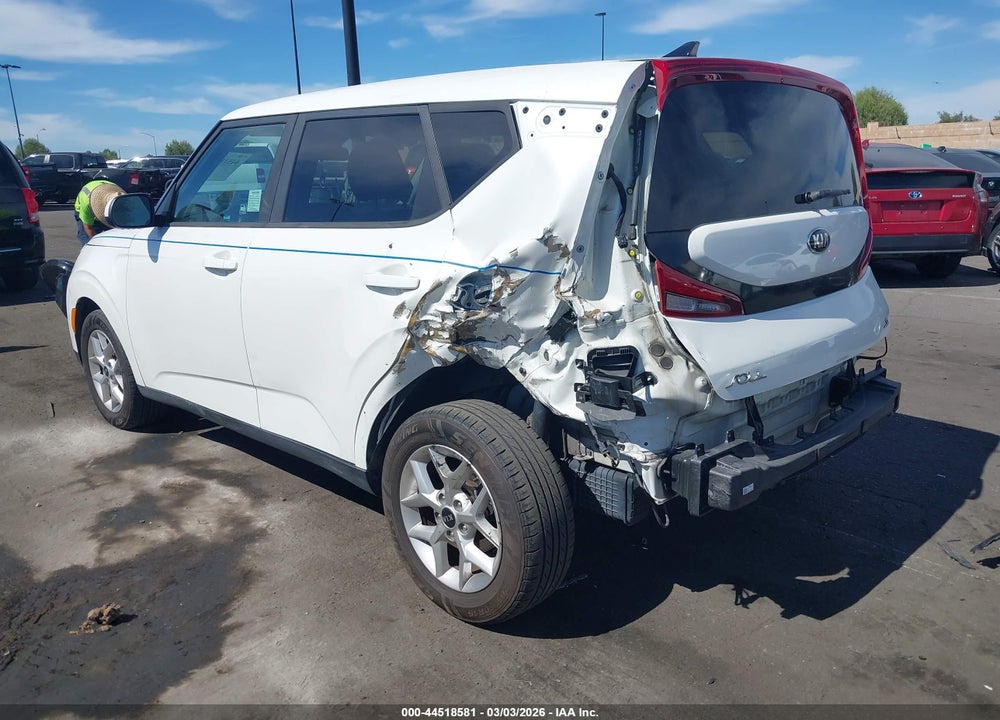 2020 KIA SOUL S VIN: KNDJ23AU3L7707803