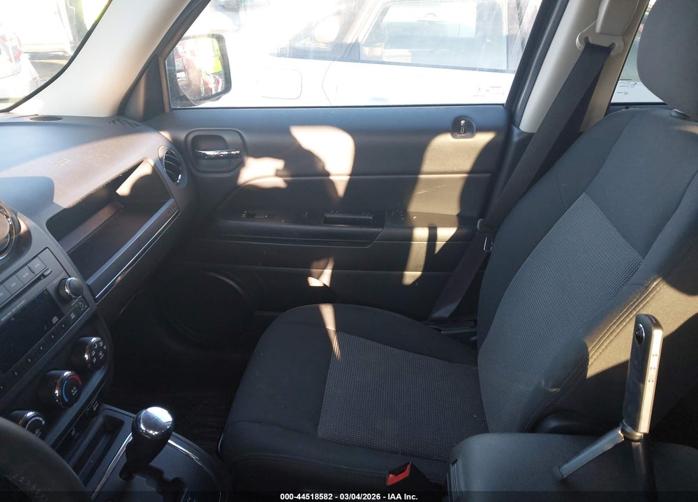 2014 JEEP PATRIOT LATITUDE VIN: 1C4NJRFB5ED716912