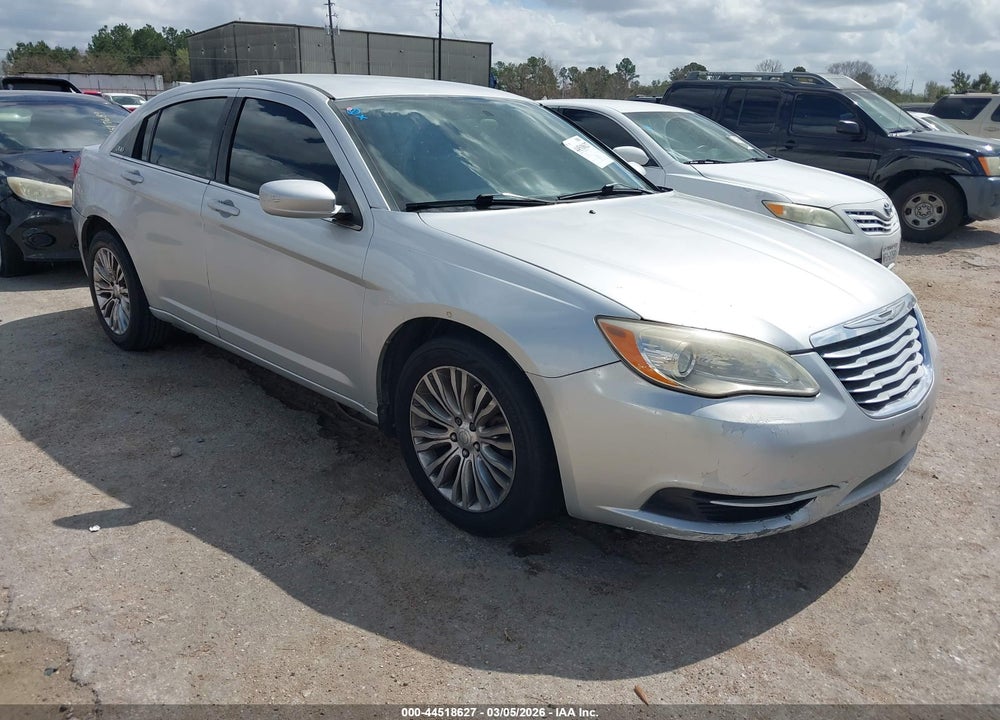 2012 CHRYSLER 200 LX VIN: 1C3CCBAB2CN138618