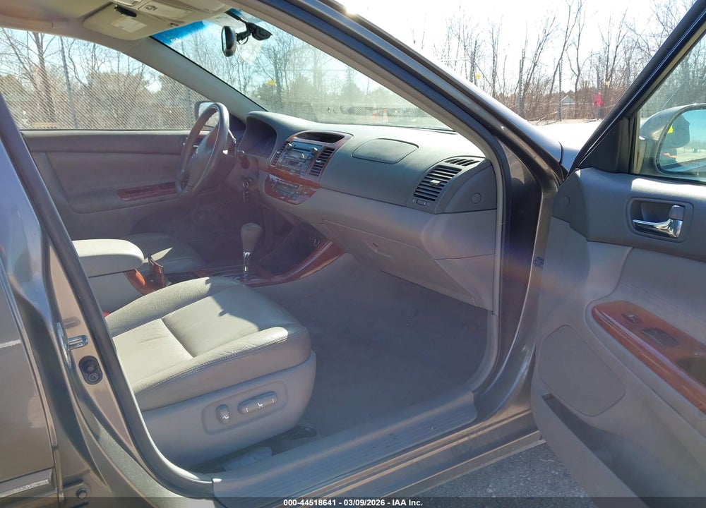 2004 TOYOTA CAMRY XLE VIN: 4T1BE32K64U902799