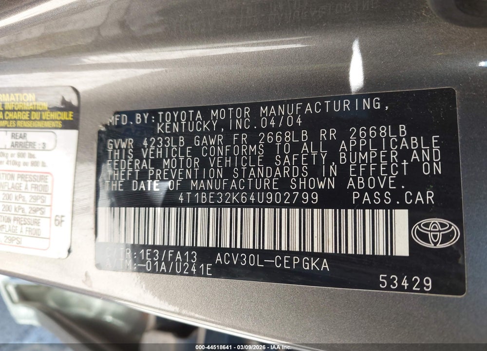 2004 TOYOTA CAMRY XLE VIN: 4T1BE32K64U902799