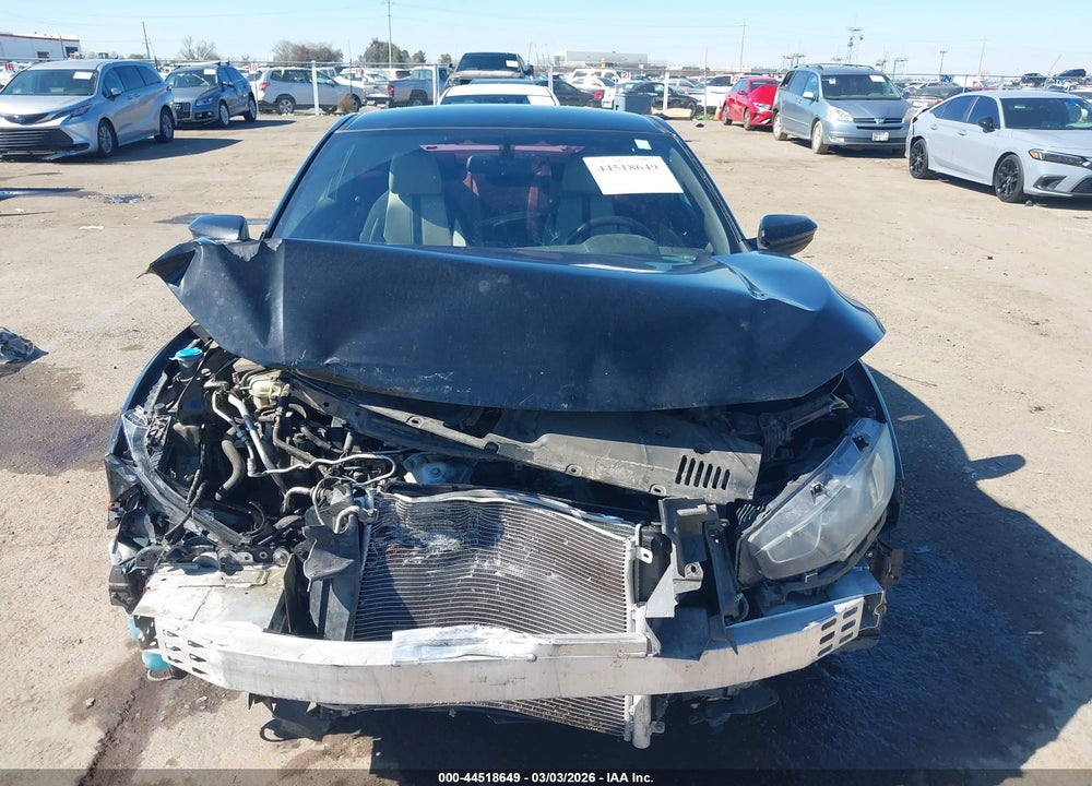 2018 HONDA CIVIC LX VIN: 2HGFC4B53JH302138