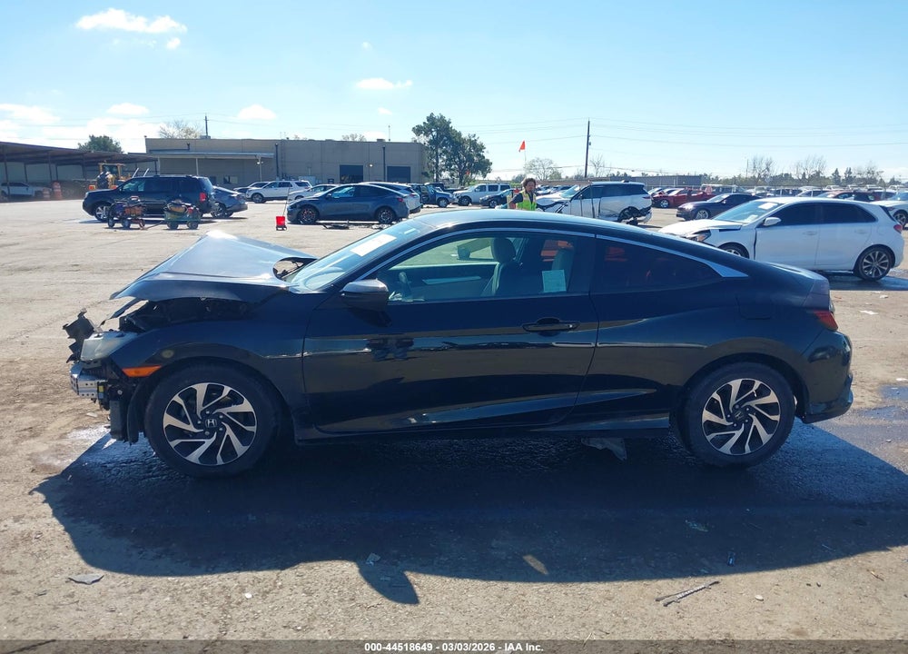 2018 HONDA CIVIC LX VIN: 2HGFC4B53JH302138