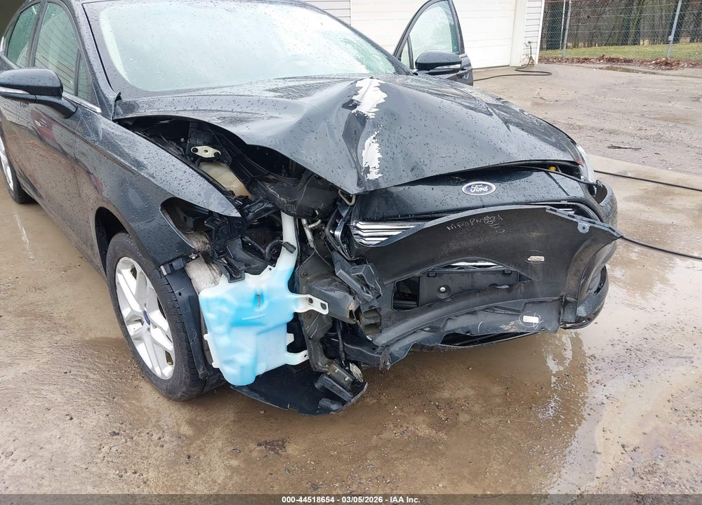 2014 FORD FUSION SE VIN: 3FA6P0HD6ER218230