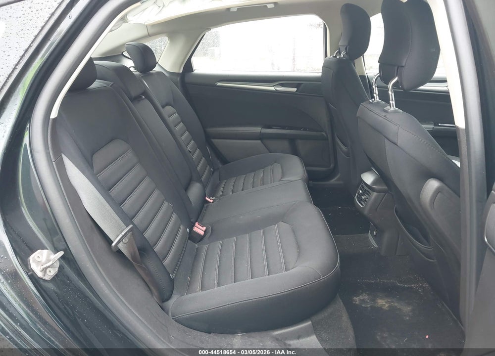2014 FORD FUSION SE VIN: 3FA6P0HD6ER218230