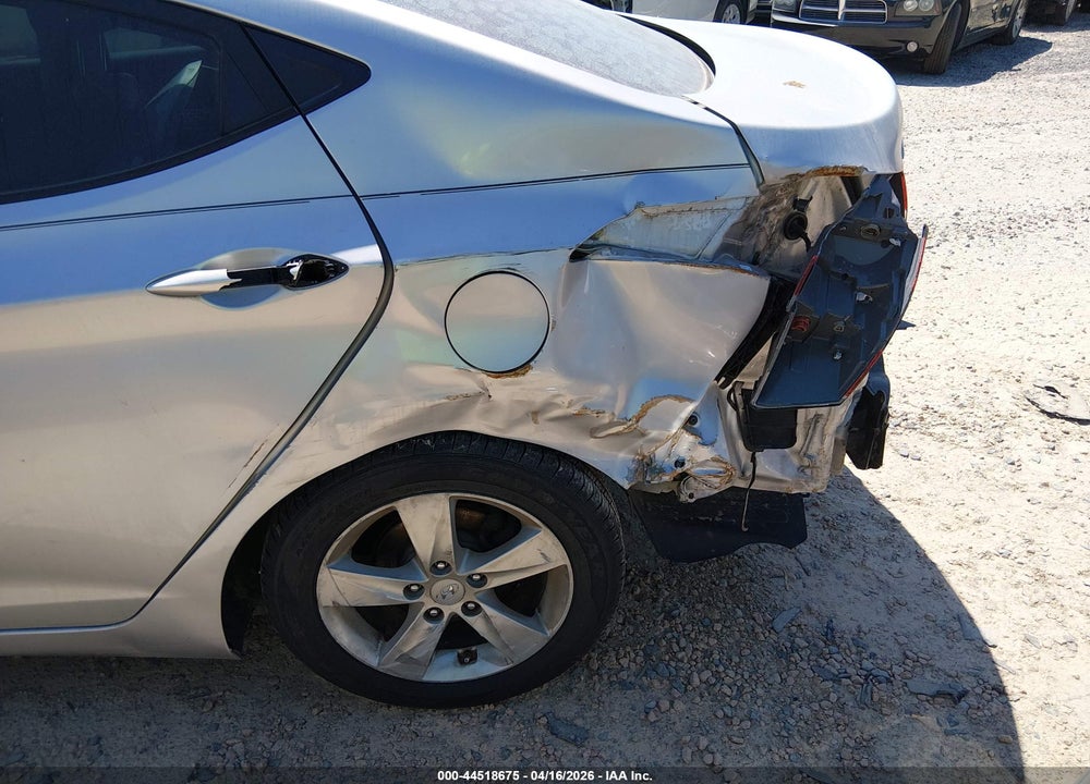 2013 HYUNDAI ELANTRA GLS/LIMITED VIN: KMHDH4AE7DU579980