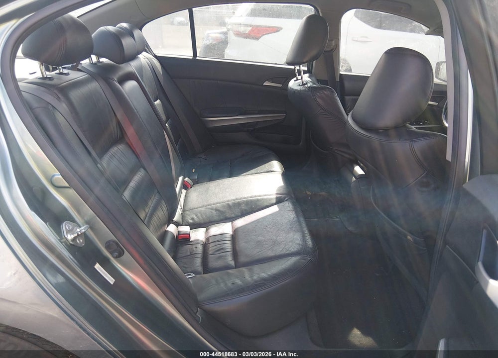 2008 HONDA ACCORD 2.4 EX-L VIN: JHMCP26898C036750