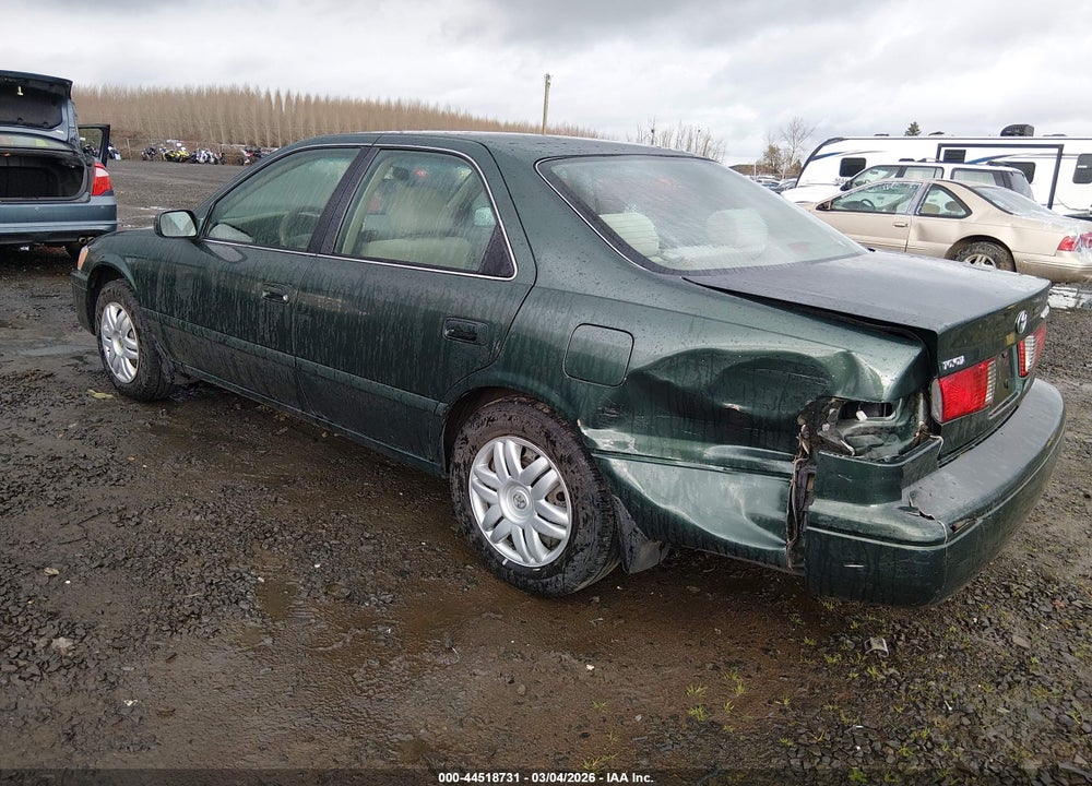2001 TOYOTA CAMRY LE VIN: 4T1BG22K71U107809