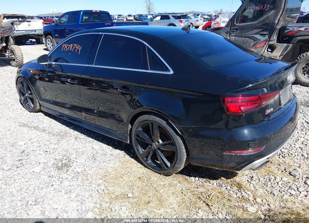 2018 AUDI RS 3 2.5T VIN: WUABWGFF8J1900171
