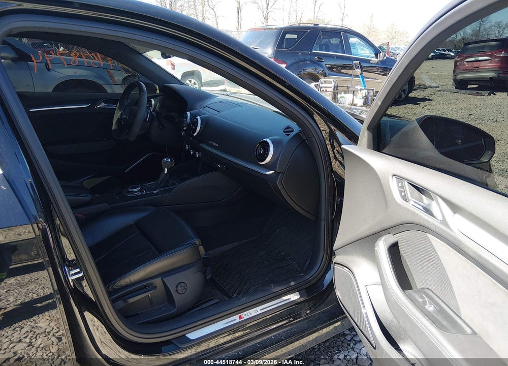 2018 AUDI RS 3 2.5T VIN: WUABWGFF8J1900171