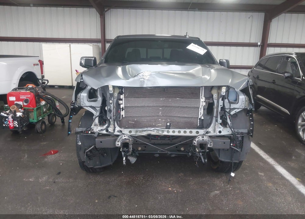 2020 GMC SIERRA 1500 4WD  SHORT BOX SLT VIN: 3GTU9DED5LG397179