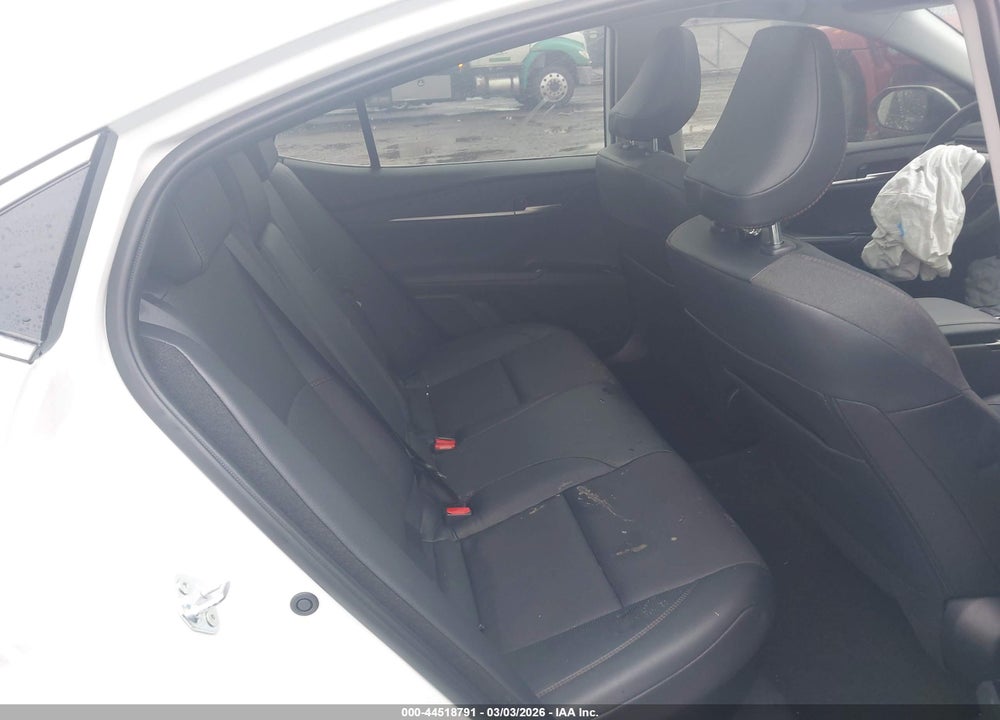 2025 TOYOTA CAMRY XLE VIN: 4T1DAACK7SU068174