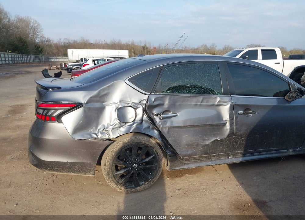 2018 NISSAN SENTRA SR VIN: 3N1AB7AP2JY288763