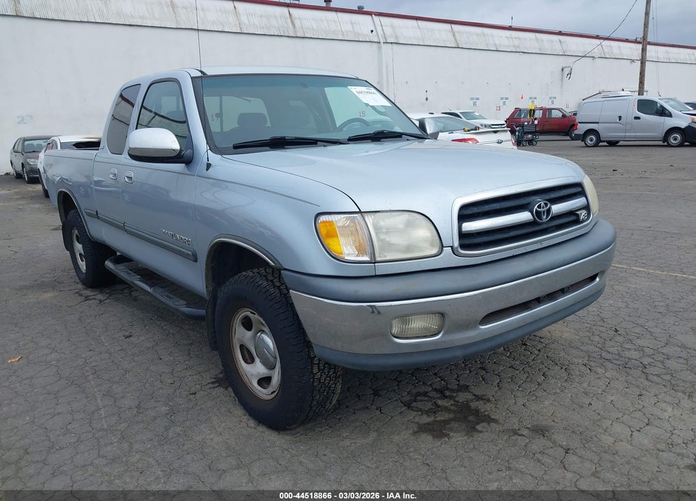 2000 TOYOTA TUNDRA SR5 V8 VIN: 5TBRT341XYS072750