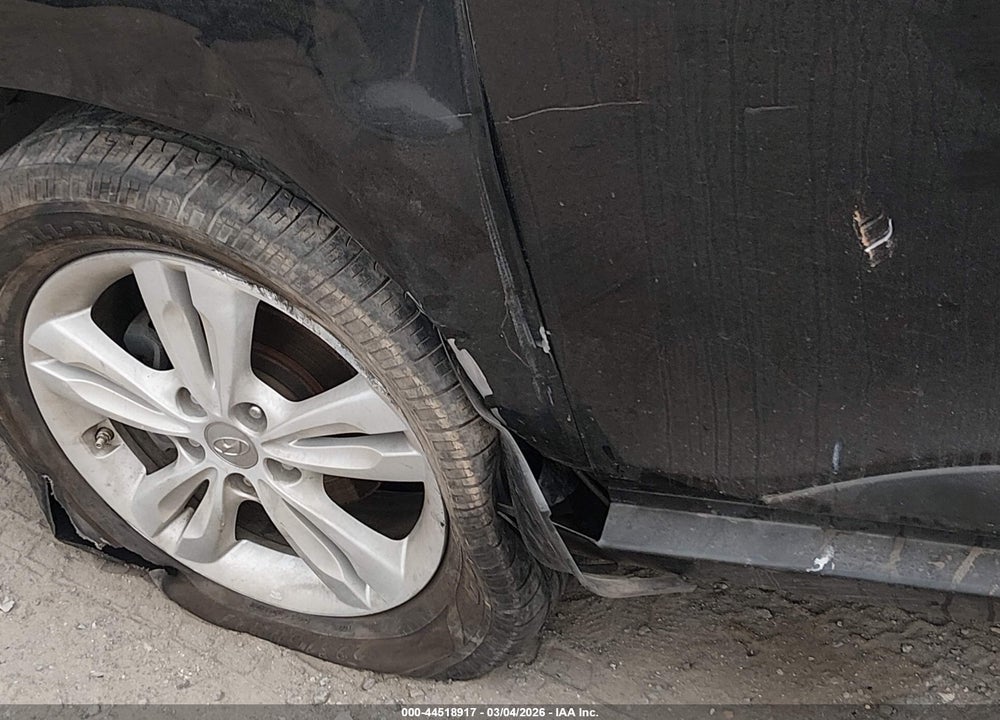 2011 HYUNDAI TUCSON GLS VIN: KM8JU3AC9BU279068