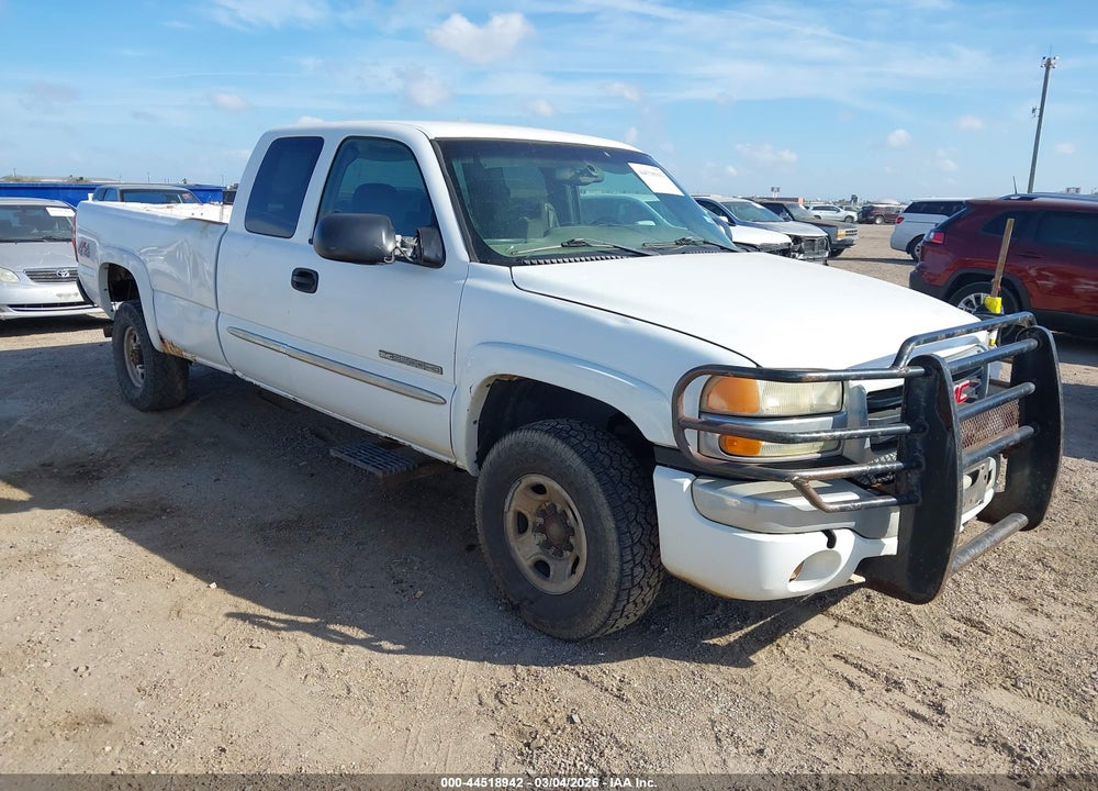 2004 GMC SIERRA 2500HD SLE VIN: 1GTHK29U14E190561