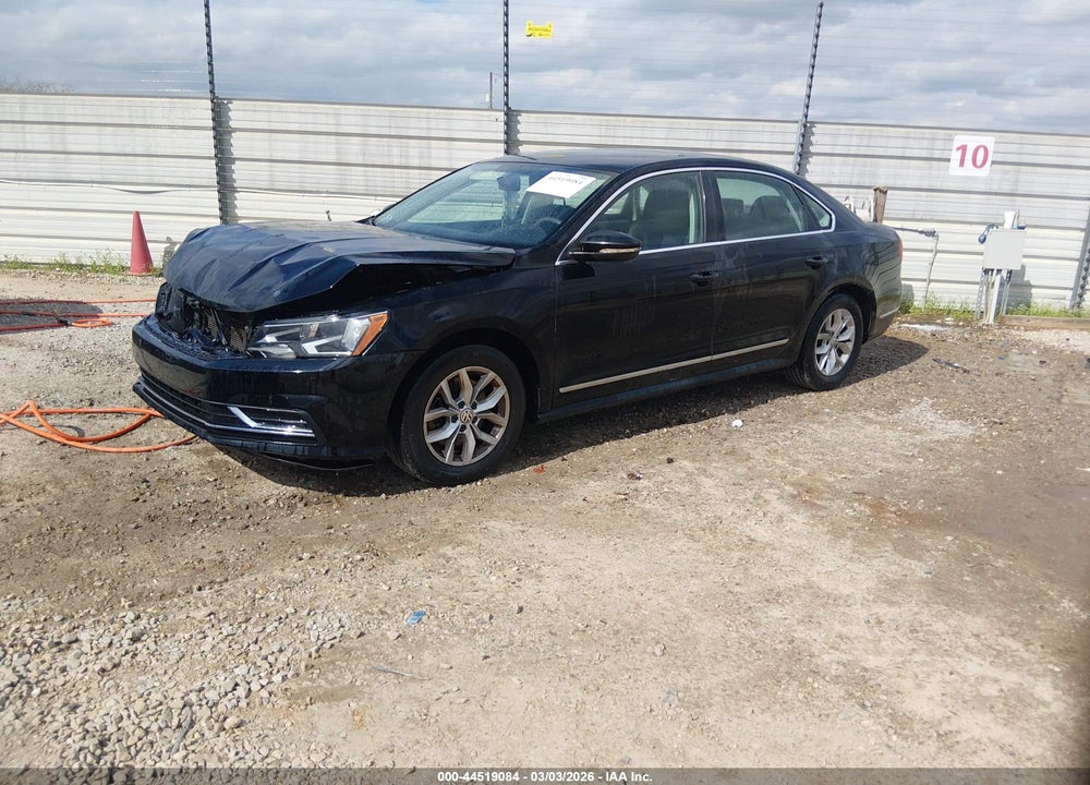 2016 VOLKSWAGEN PASSAT 1.8T S VIN: 1VWAT7A31GC008207