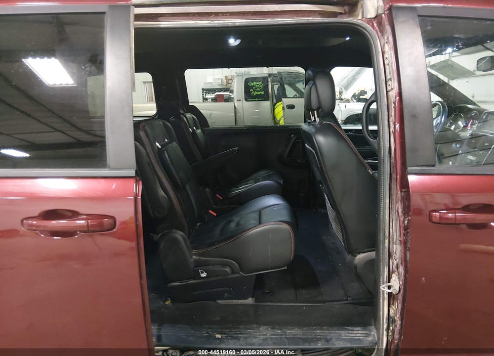 2018 DODGE GRAND CARAVAN GT VIN: 2C4RDGEG1JR214741