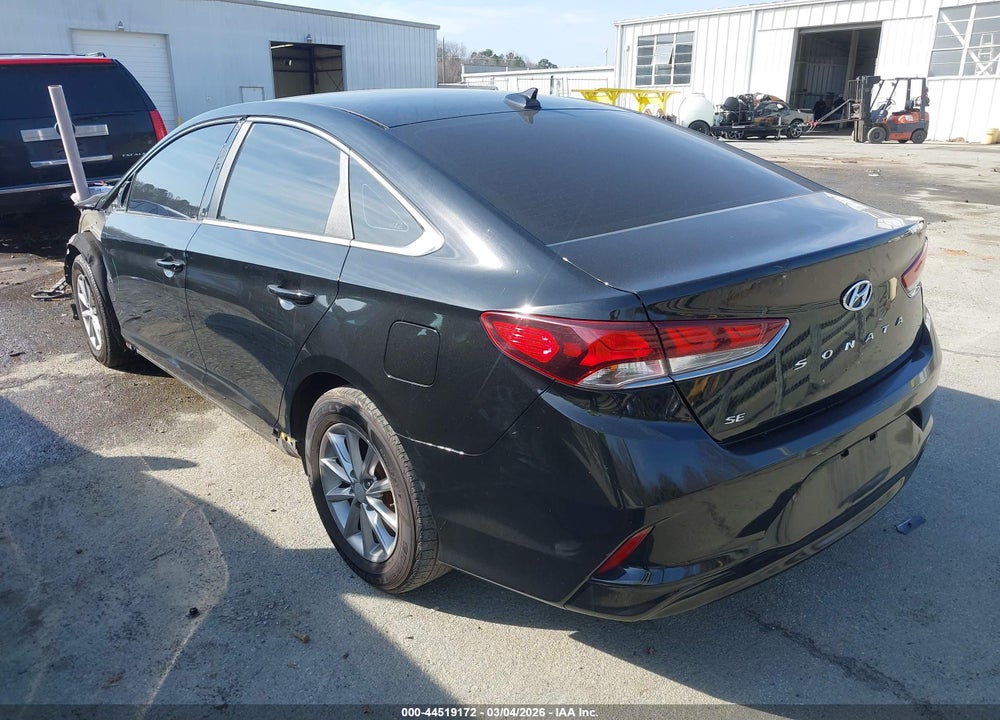 2018 HYUNDAI SONATA VIN: 5NPE24AF9JH673660
