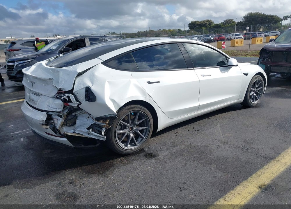 2021 TESLA MODEL 3 LONG RANGE DUAL MOTOR ALL-WHEEL DRIVE VIN: 5YJ3E1EB3MF915494