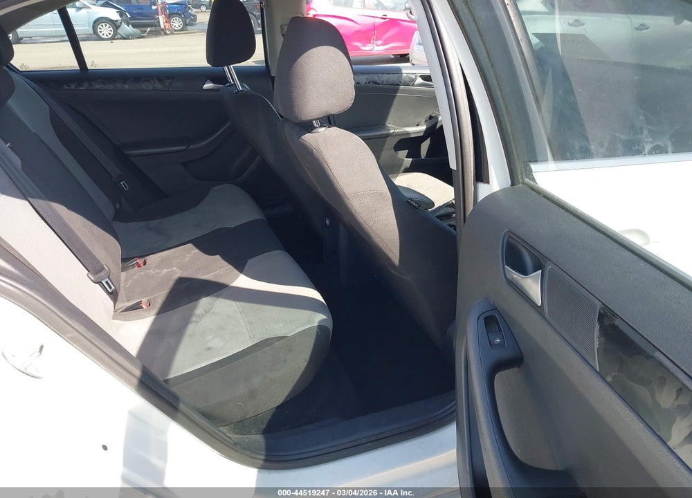 2017 VOLKSWAGEN JETTA 1.4T S VIN: 3VW2B7AJ8HM364045