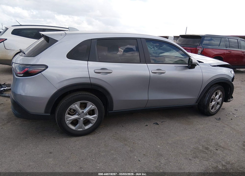 2024 HONDA HR-V 2WD LX VIN: 3CZRZ1H35RM713062