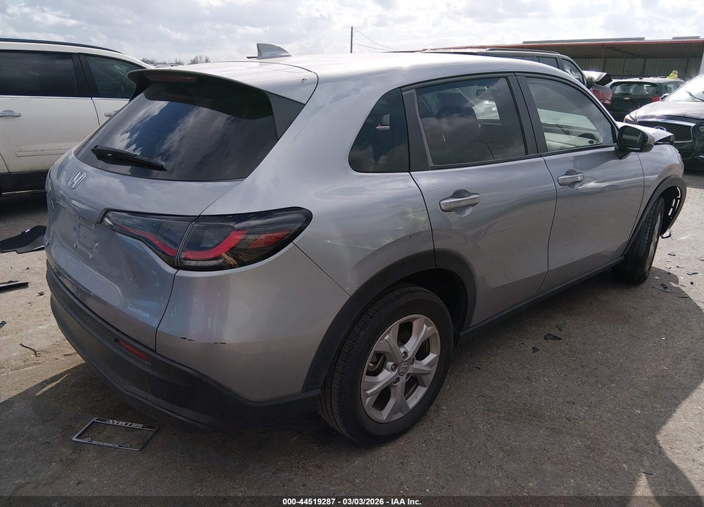 2024 HONDA HR-V 2WD LX VIN: 3CZRZ1H35RM713062